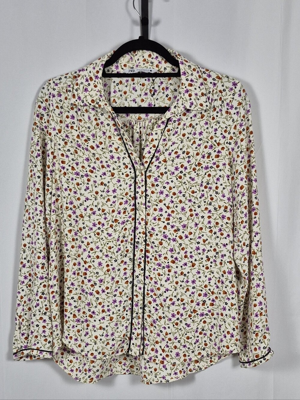 ⭐ Zara Cream Floral Print Long Sleeve Blouse XS - Picture 2 of 10
